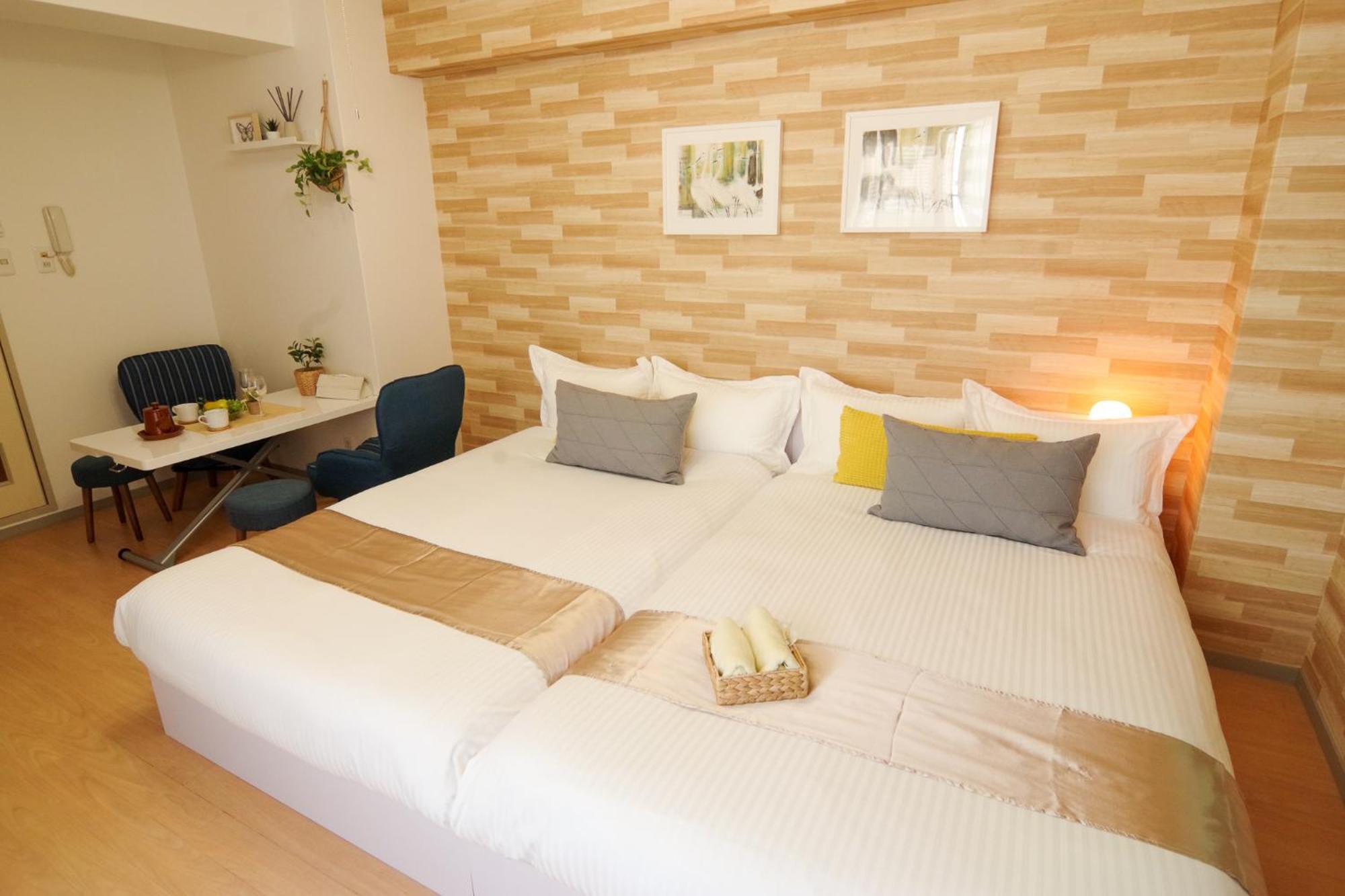 Nippombashi Art Hotel 501 Osaka Exterior photo
